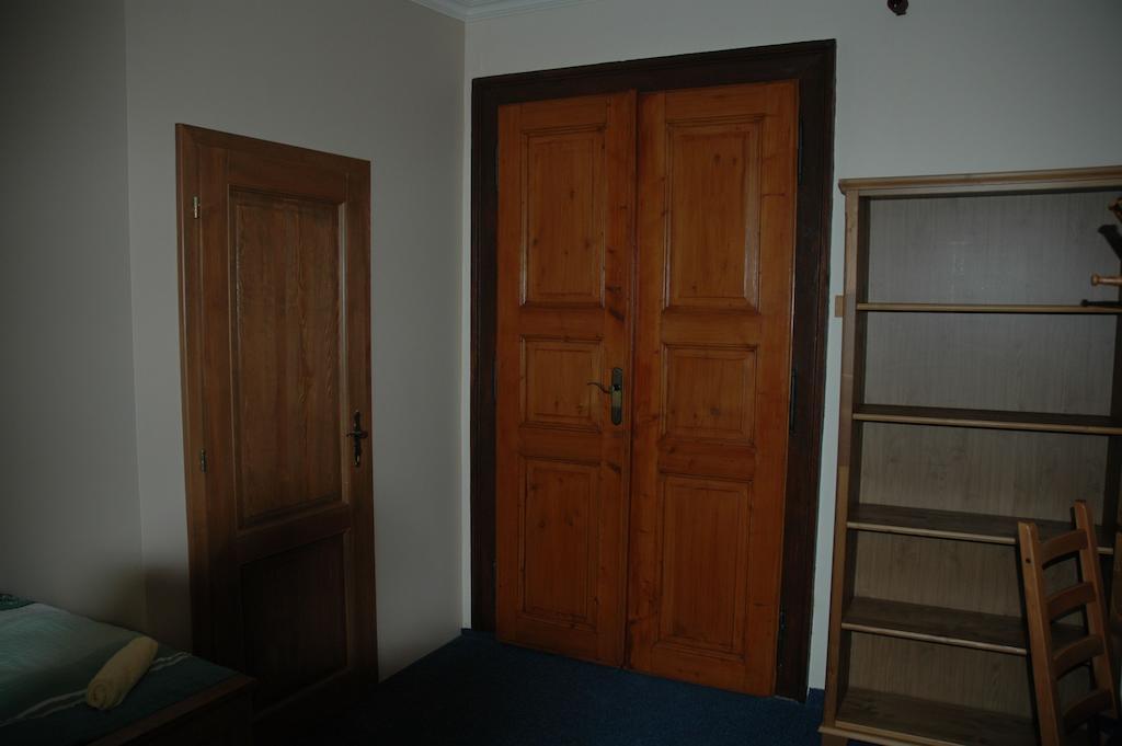 Hotel Mrazek パルドゥビツェ 部屋 写真